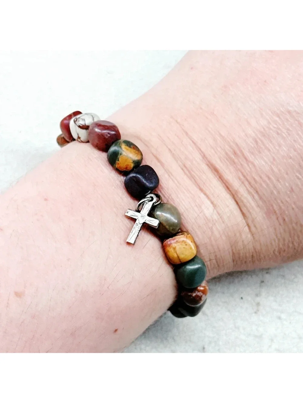 3024u. Olive Handmade Cross Bracelet